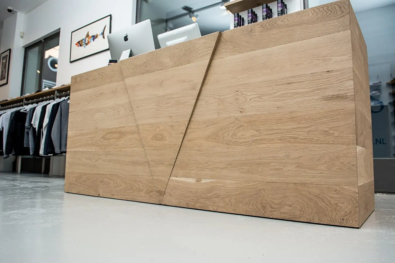 Epic Shop Custom Retail Nine Yards interieur