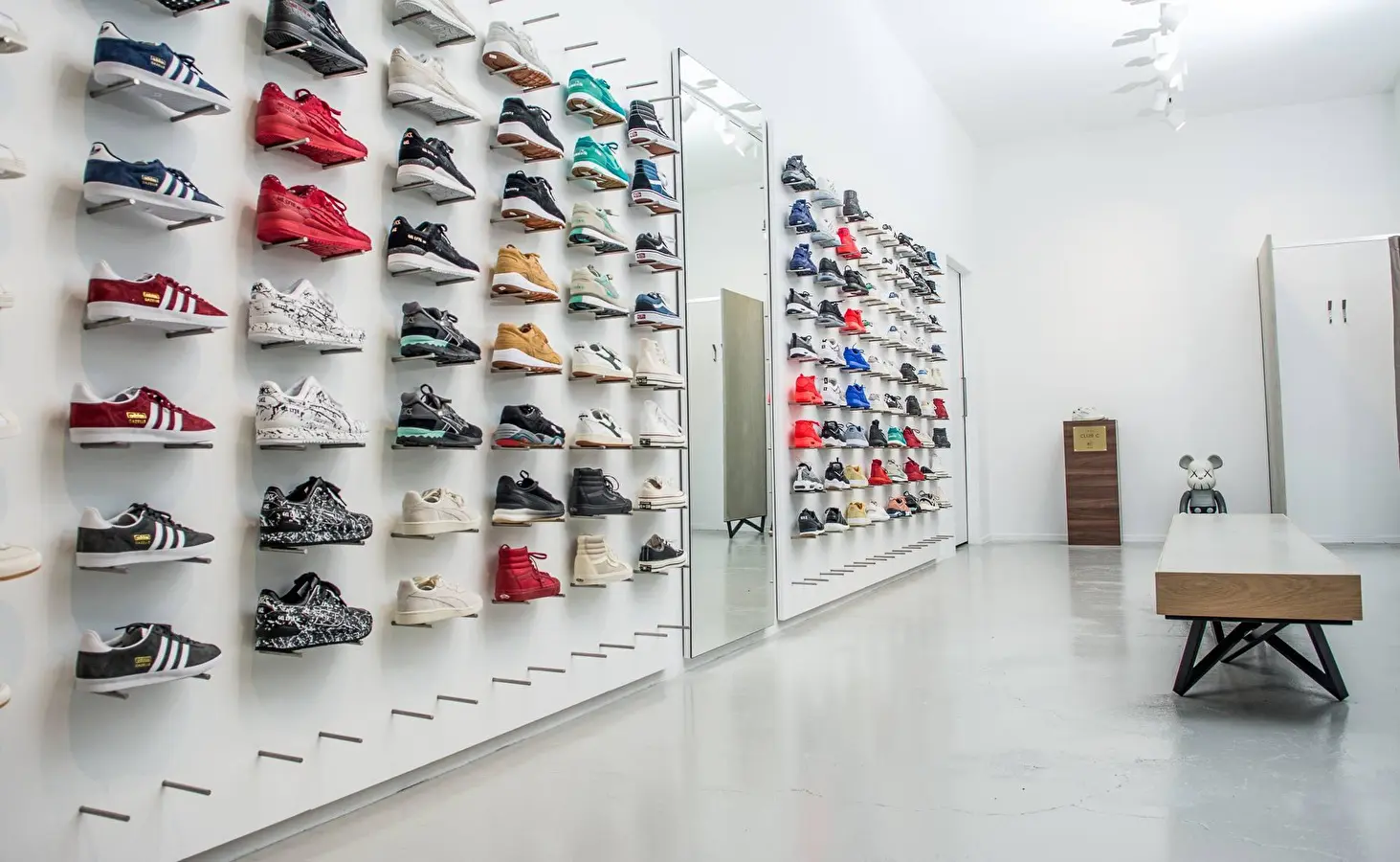 Epic Shop Custom Retail Nine Yards interieur