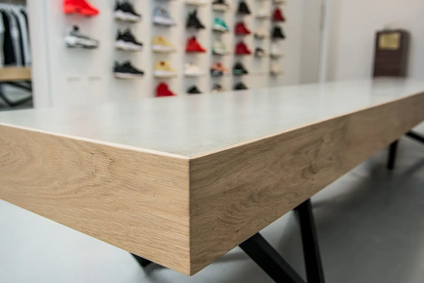 Epic Shop Custom Retail Nine Yards interieur