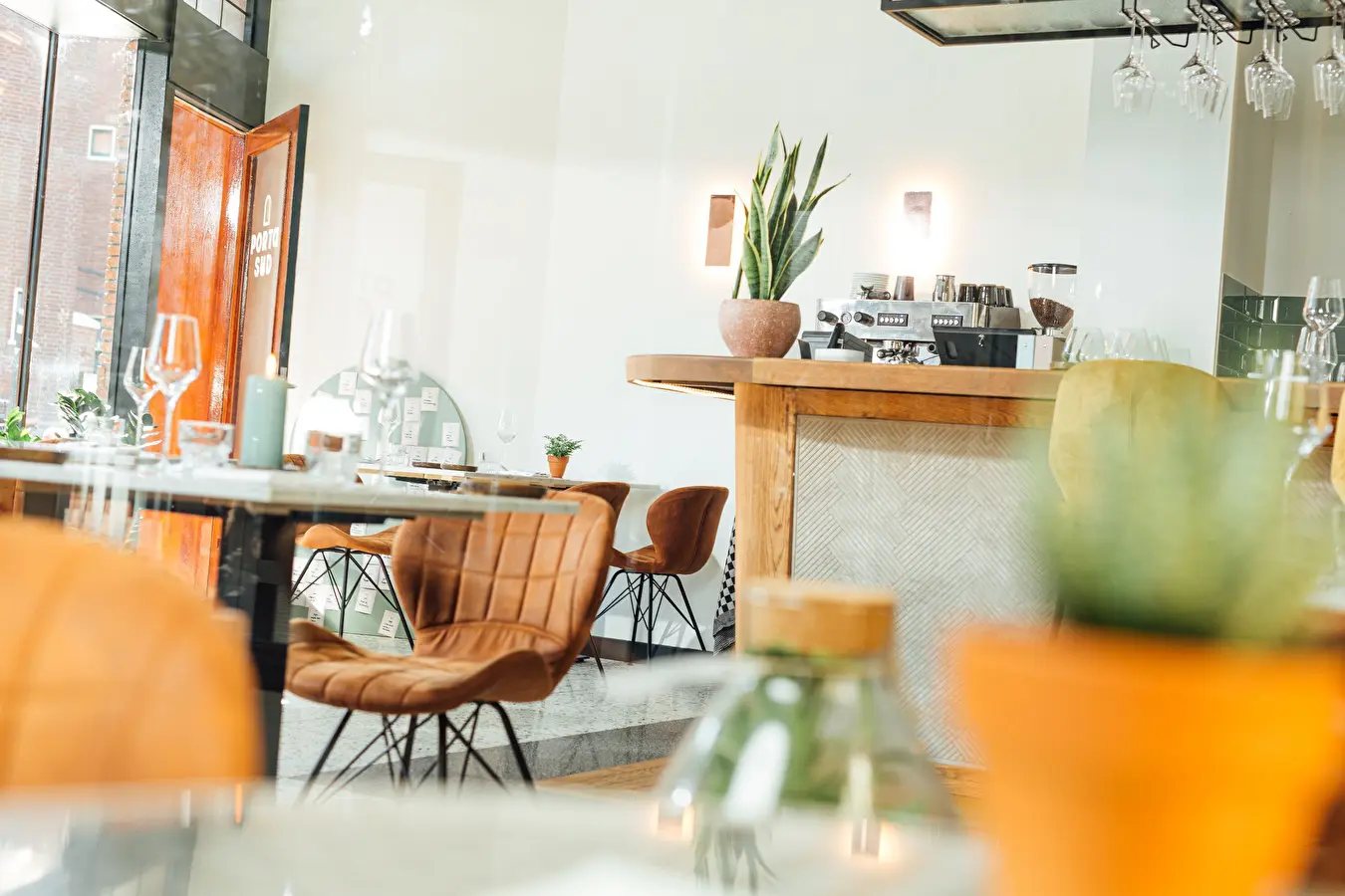 Nine Yards customs Porta Sud restaurant interieur