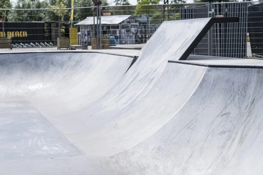 Nine Yards Pier 15 Skatepark indoor build