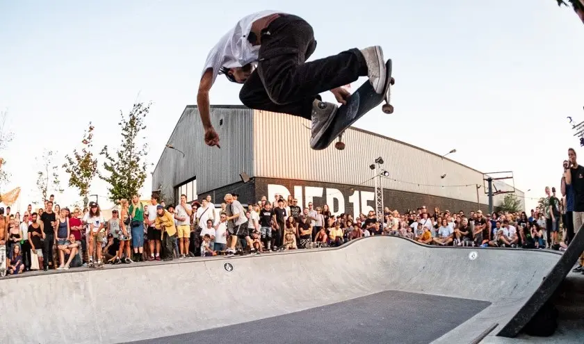 Nine Yards Pier 15 Skatepark indoor build