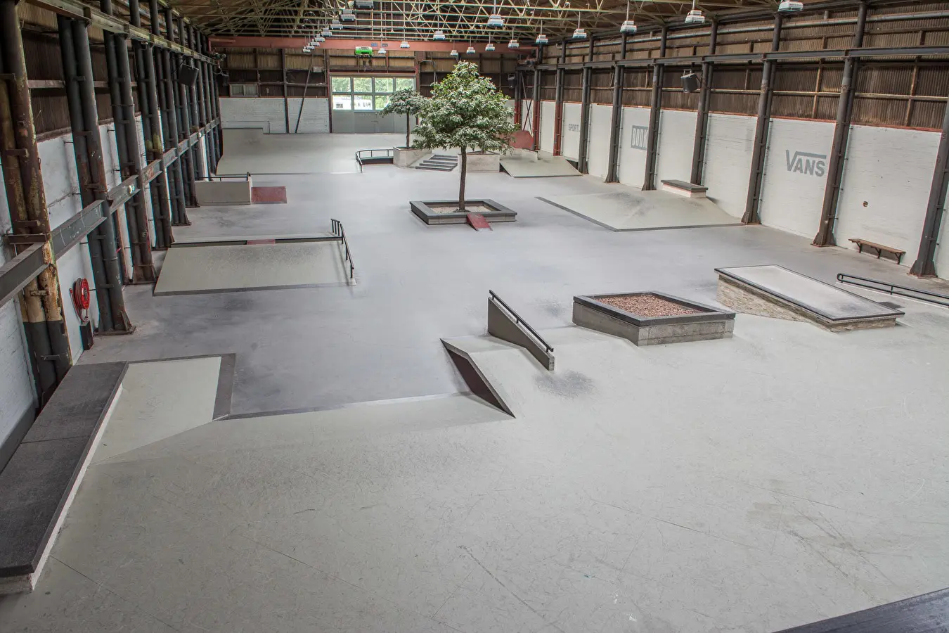 Nine Yards Pier 15 Skatepark indoor build