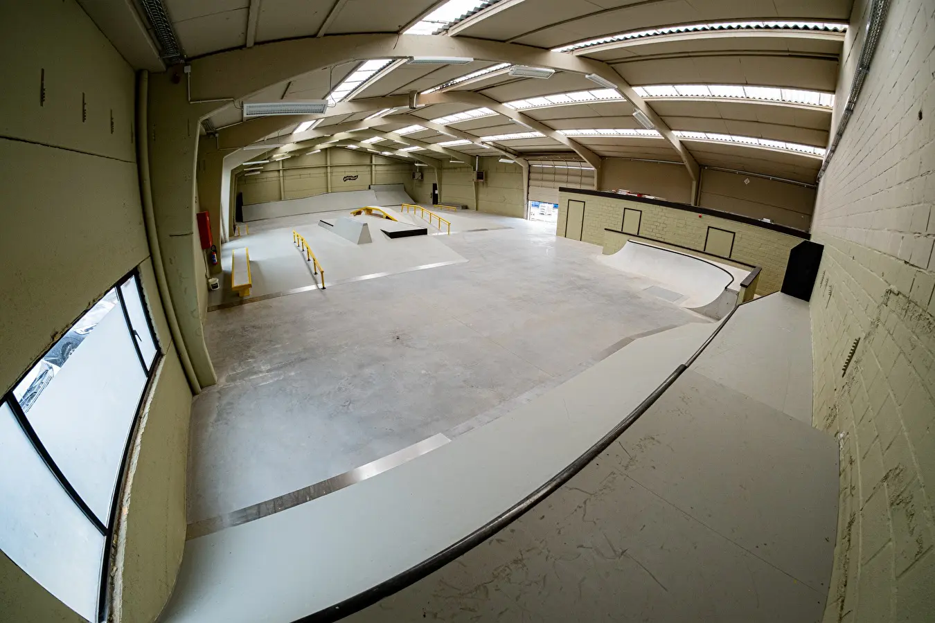 Nine Yards indoor skatepark Beastwood Brugge