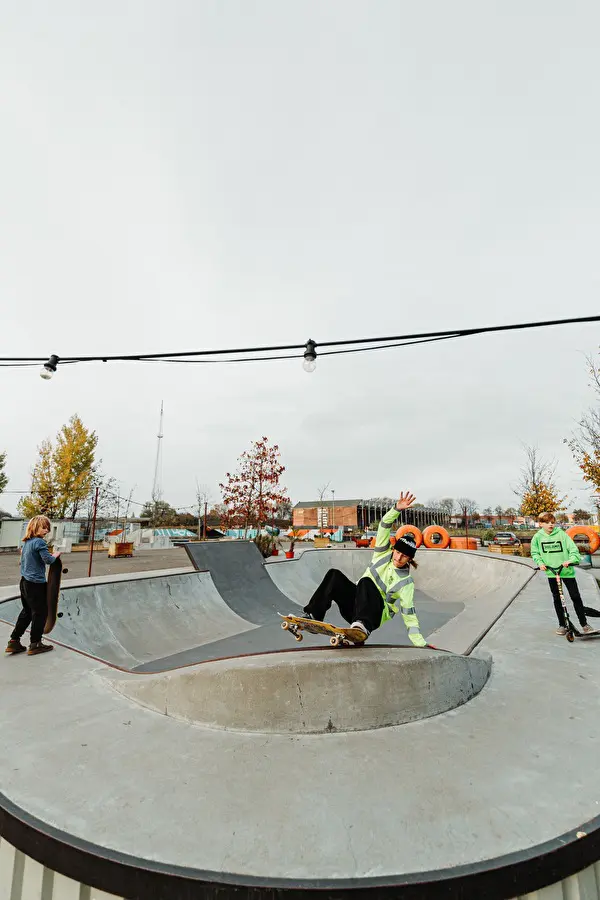 Nine Yards bowl pier 15 skatepark