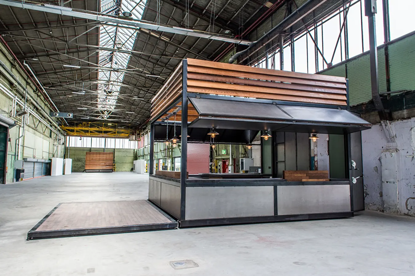 Nine Yards Customs Industriele Bar Onderzeebootloods