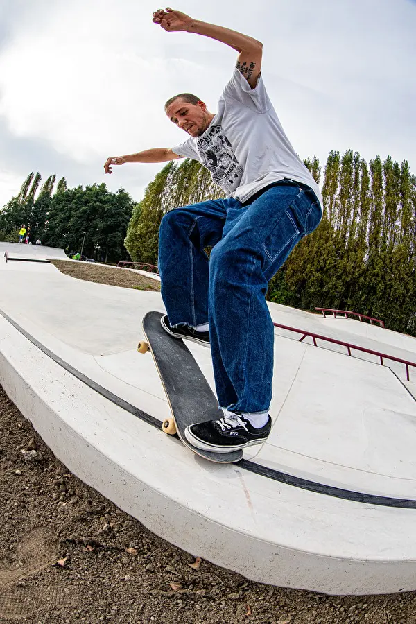 Urban Sports Park Zwijndrecht Belgie Nine Yards Skateparks Yeelen Moens SW Croock