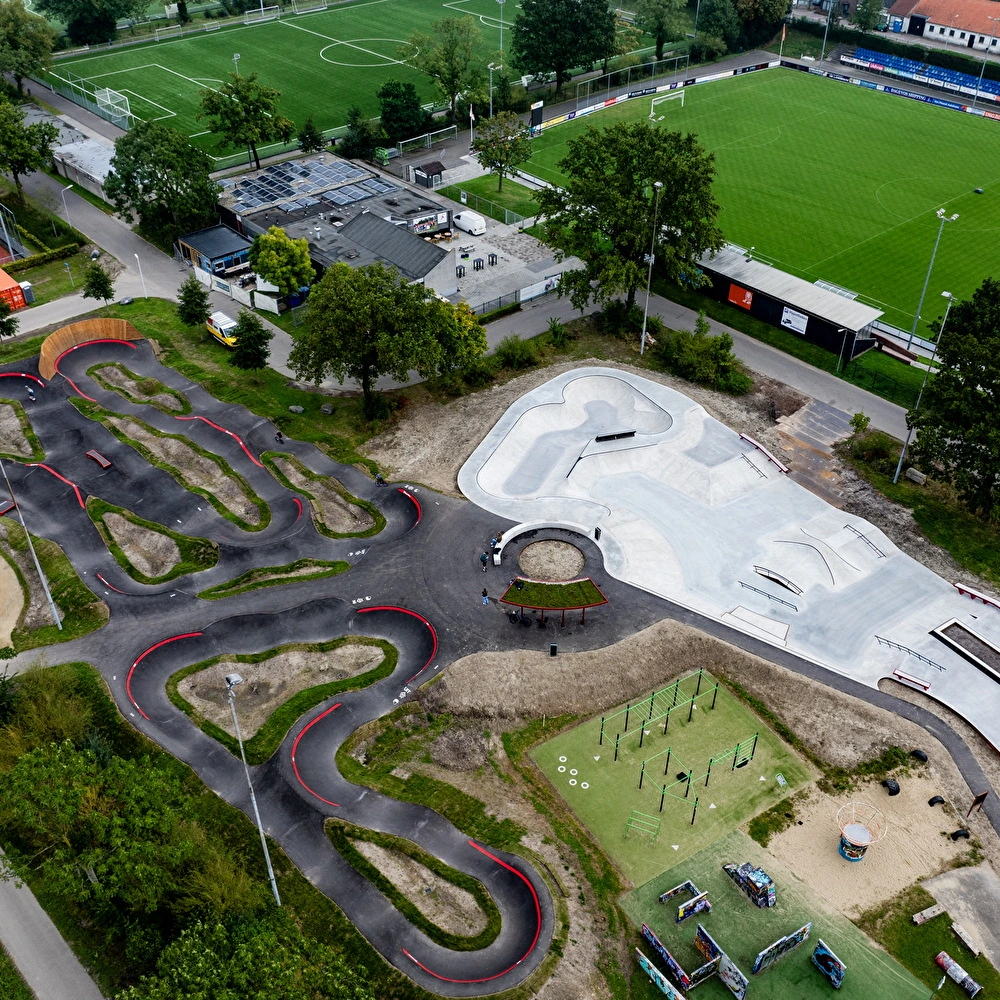 Nine Yards skatepark Goes drone
