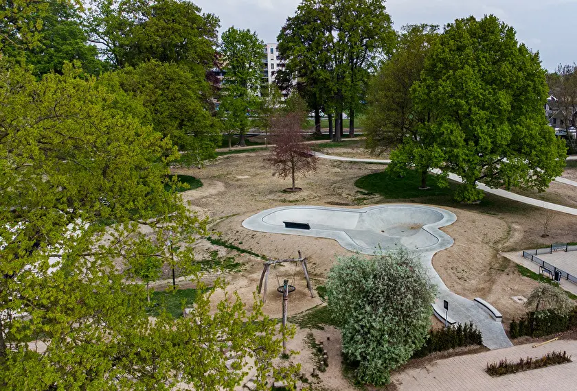 Boxmeer skatepark weijerpark nine yards skateparks concrete bowl