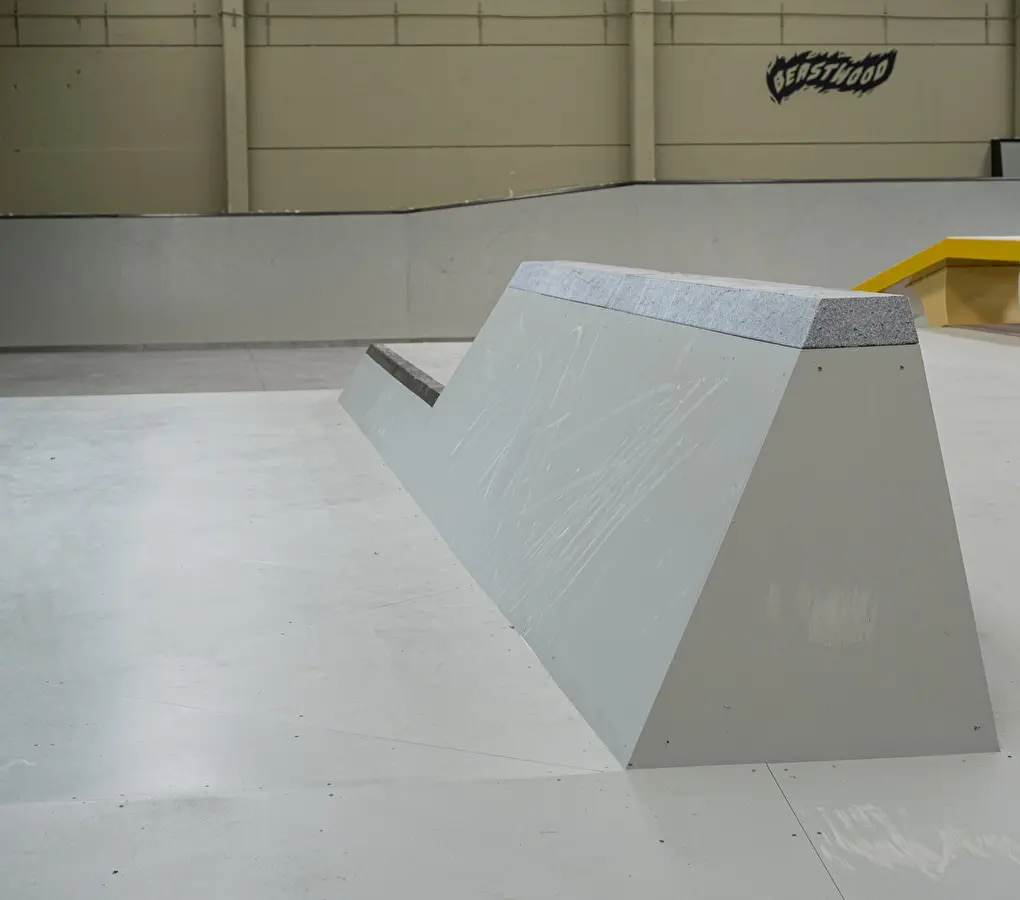 Nine Yards indoor skatepark Beastwood Brugge