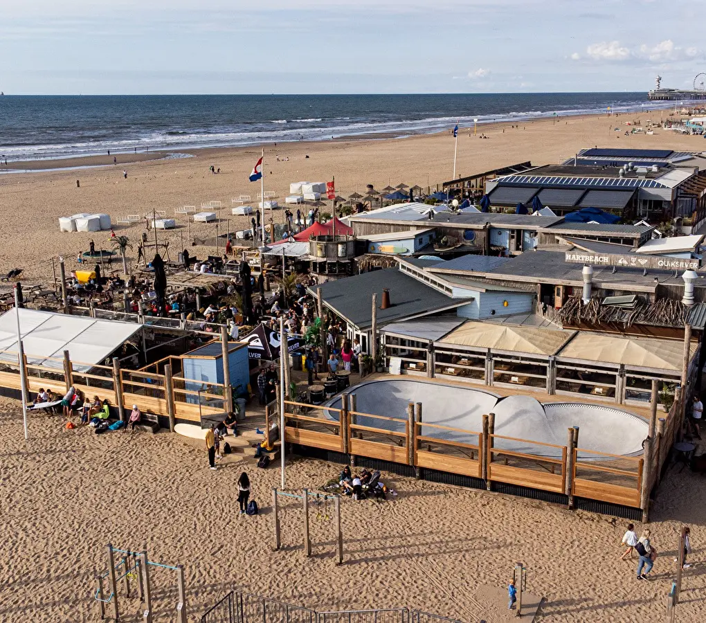 Hartbeach Bowl Scheveningen Nine Yards Skateparks Betonnen skatepark pool bowl