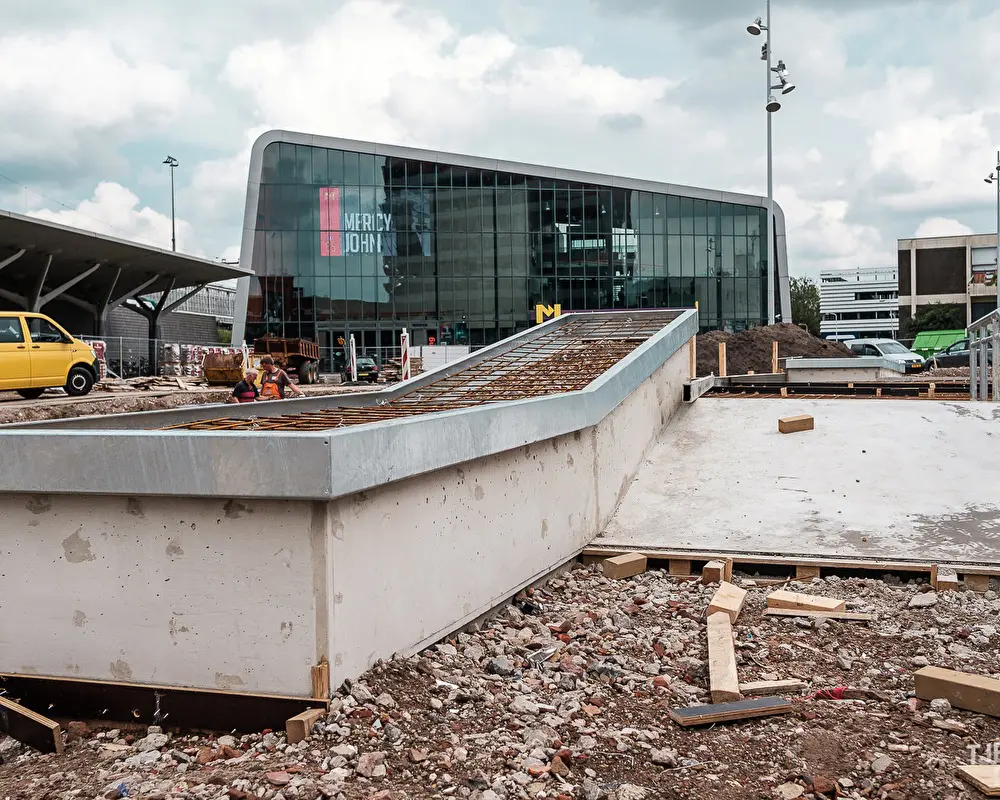 Skatepark Hengelo Centraal Station Bouw Betonnen skatepark Nine Yards