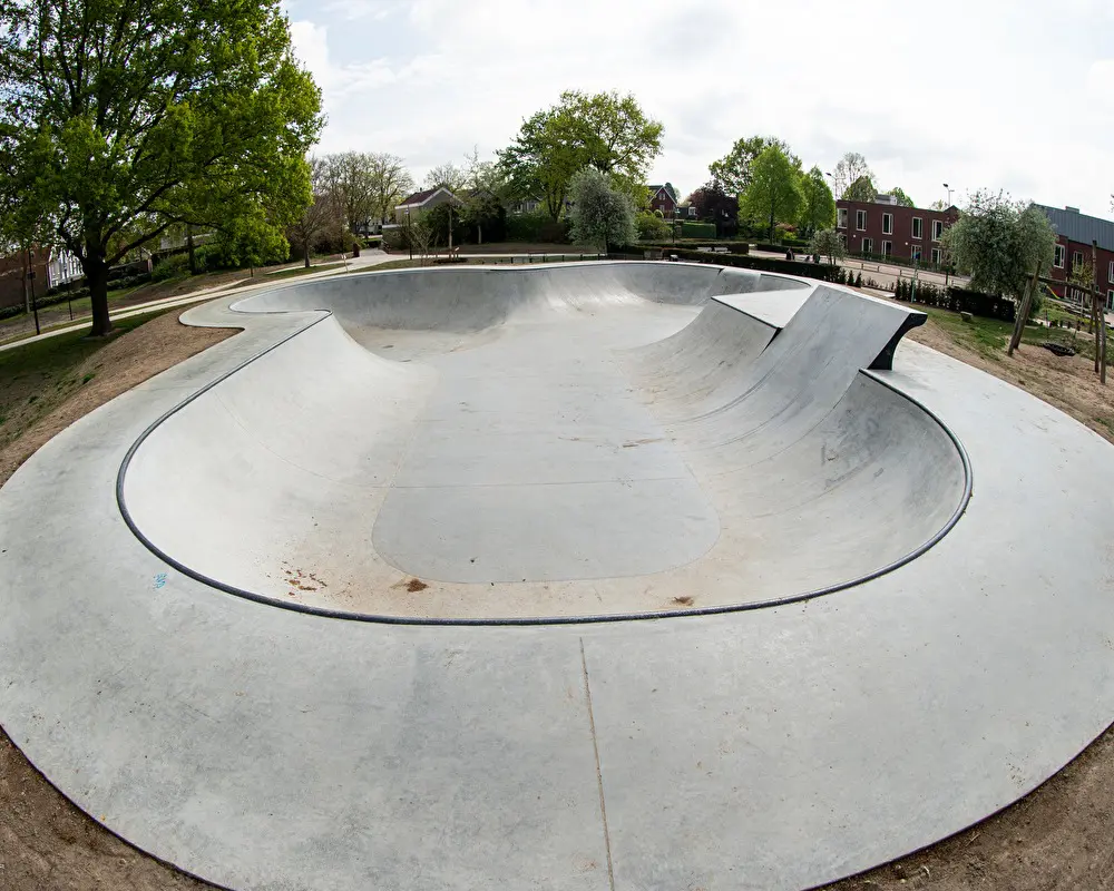 Boxmeer Skatepark Nine Yards Skateparks Skatevoorziening Bowl Pool Beton