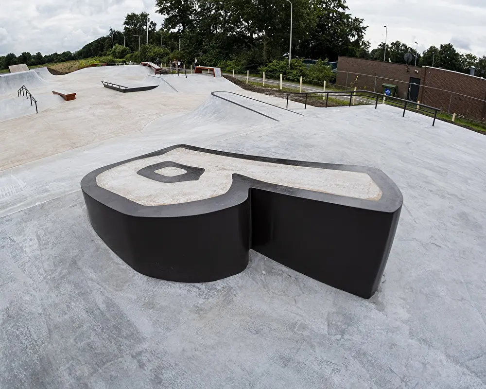 Skatepark Deventer Nine Yards Skateparks Burnside Rielerenk 