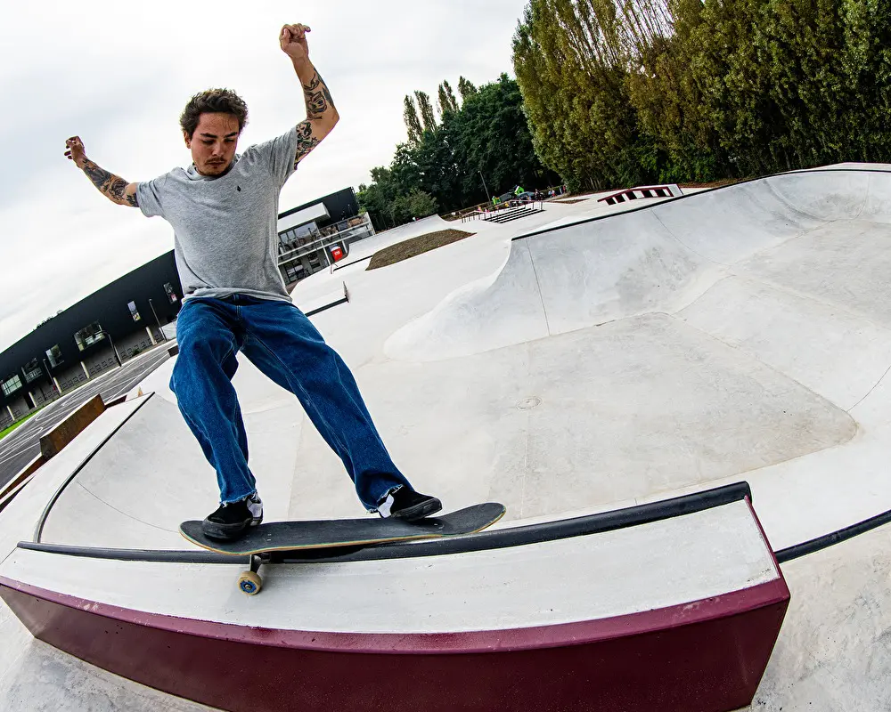 Nine Yards Skateparks Gemeente Zwijndrecht Belgie Urban Sports Park Bowl Sectie Jonathan Vlerick