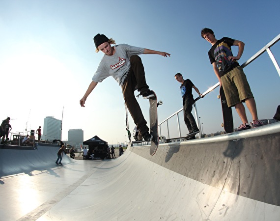 ramp-tour-mini-ramp-verhuur-plywood-constructions-2.jpg